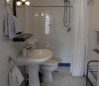 Studio (2 Adults)