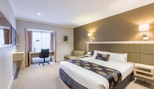Premium King Room