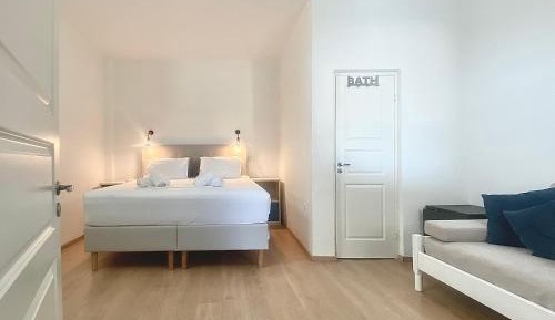 Family Apartment with Partial Sea View