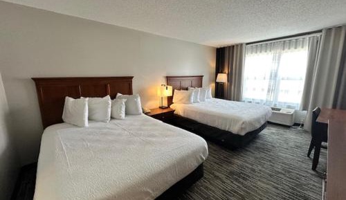 Queen Suite with Two Queen Beds and Sofa Bed - Non-Smoking