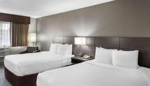 Queen Room with Two Queen Beds - Non-Smoking