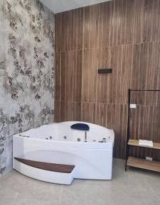 Deluxe Double Room with Bath