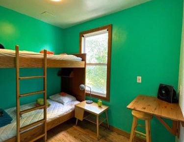 Mixed Dormitory Room