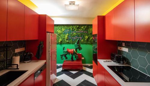 Three-Bedroom Apartment FUN LAND A106
