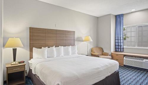King Room - Accessible/Non-Smoking