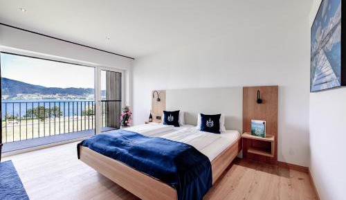 Double Room with Lake View