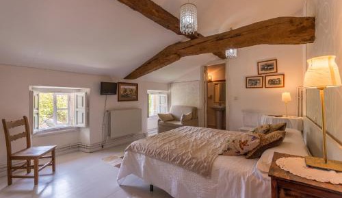 Seven-Bedroom House