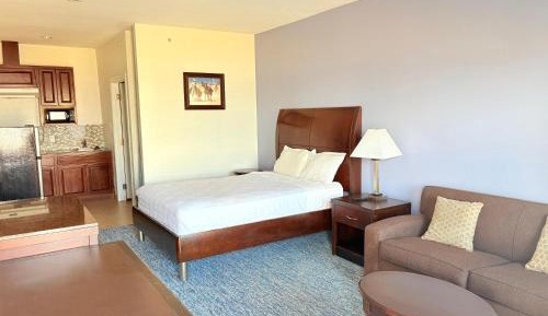 King Bed Accessible