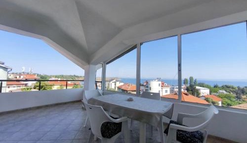 Two-Bedroom Apartment with Terrace and Sea View