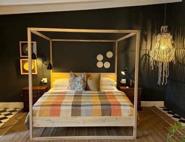 Luxury King Room