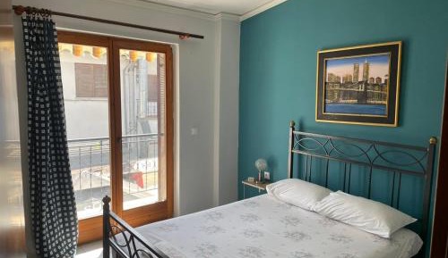 One-Bedroom Apartment with Balcony