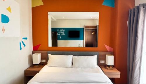 Deluxe Queen Room