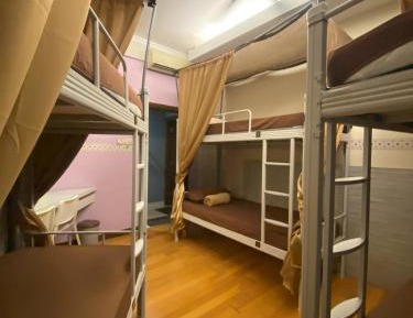 Bed in 10-Bed Mixed Dormitory Room
