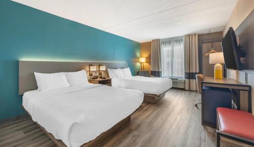 Queen Room with Two Queen Beds - Non-Smoking