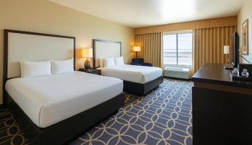Deluxe Queen Room with Two Queen Beds