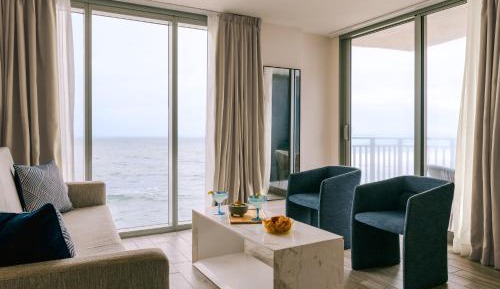 Oceanfront King Suite (Self Check-in)