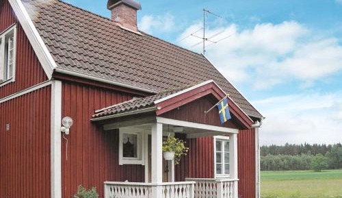 One-Bedroom Holiday Home