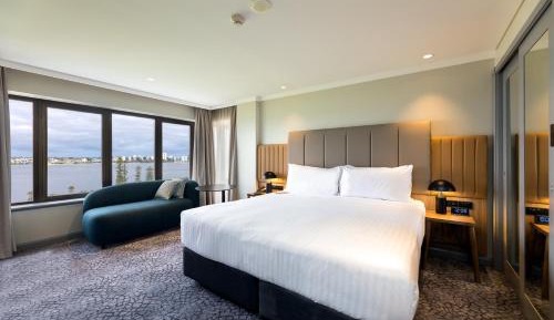 One-Bedroom Suite with River View - High Floor
