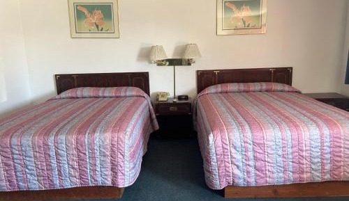 2 Full Beds Non-Smoking