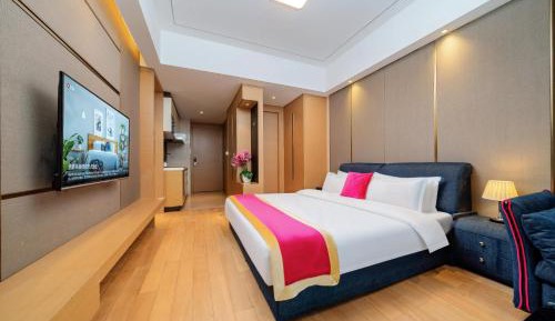 Deluxe Queen Room