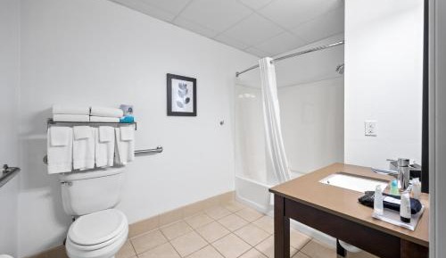 Queen Room - Disability Access