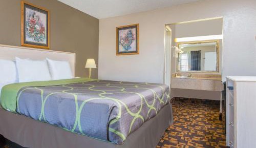 King Room - Mobility Access/Non-Smoking