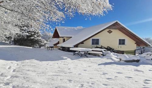 Three-Bedroom Holiday Home 