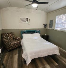 Room #1475396001