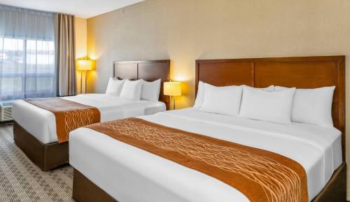 Queen Room with Two Queen Beds - Non-Smoking