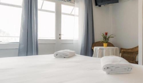 Double or Twin Room with Lake View