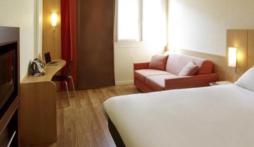 Standard Room with One Double Bed and One Double Sofa bed