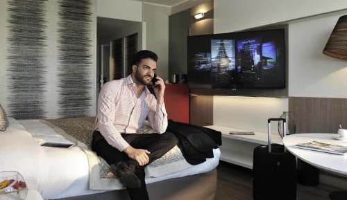 Superior King Room with City View