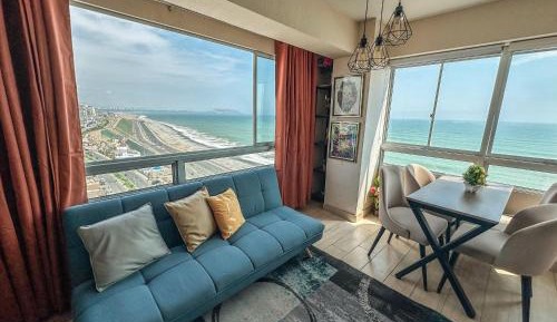 Three-Bedroom Apartment with Water View