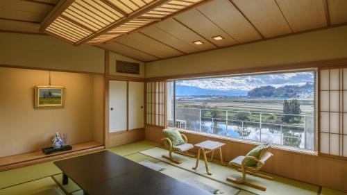 Japanese-Style Room