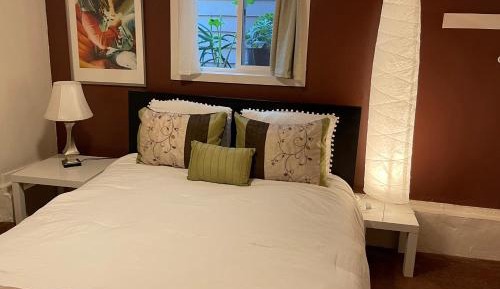 Double Room with Shared Bathroom