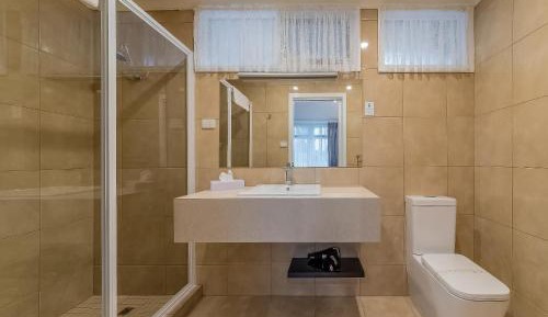 One-Bedroom Suite