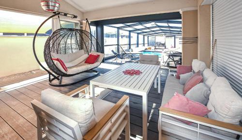 One-Bedroom Holiday Home