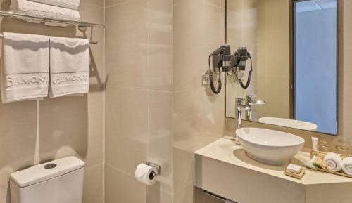 Standard Twin with Free Shuttle to D'Mall