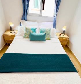 Standard Double Room with Shared Bathroom