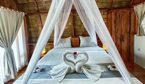 Junior Suite with Pool View