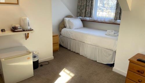 Single Room (no pets)