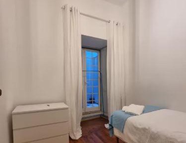 Standard Single Room with Shared Bathroom