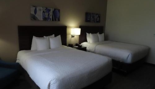 Queen Suite with Two Queen Beds - Non-Smoking