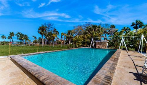 Four bedroom holiday home 