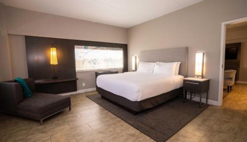 King Room - Hearing Accessible