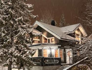 Superior Four-Bedroom Villa with Sauna