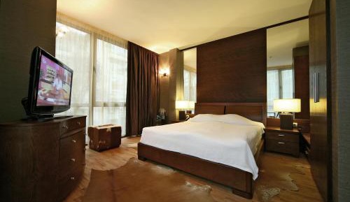 One-Bedroom Suite