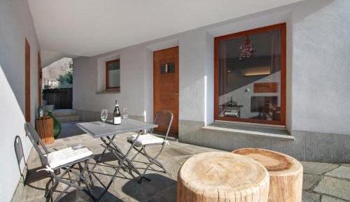 Superior One-Bedroom Apartment