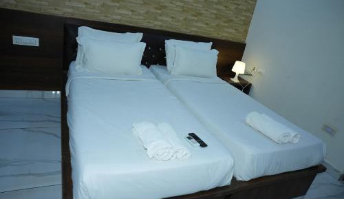 Deluxe Twin Room (10% off on food)
