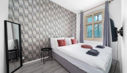 King Studio with Sofa Bed